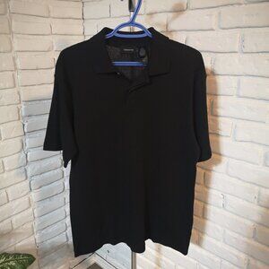 Claiborne Men's Size Medium Black Short Sleeve Loose Fit Golf / Polo Shirt